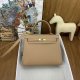 Hermes Kelly 25 Epsom Handbag in Chevre Gold